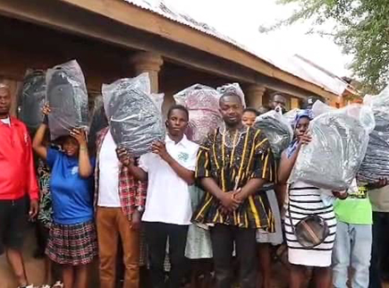 Manso Adubia MP supports SHS one students