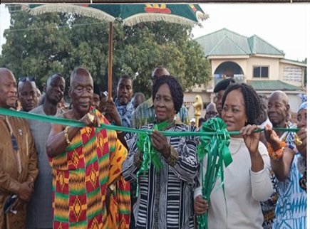 Veep commissions Adom Kwafo centre in Krachi West, applauds MP’s legacy initiative